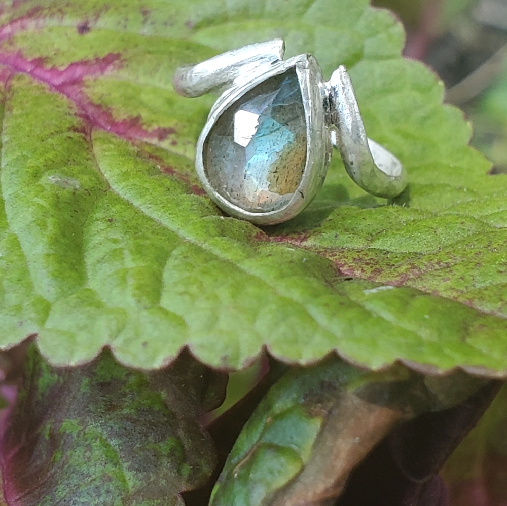 5.5 Labradorite silver ring - Picture 3 of 4
